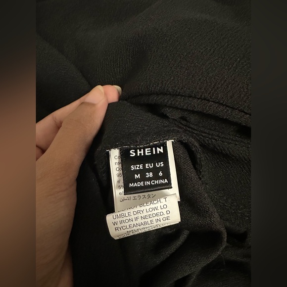 Pants with slit and faux fur - Picture 7 of 7